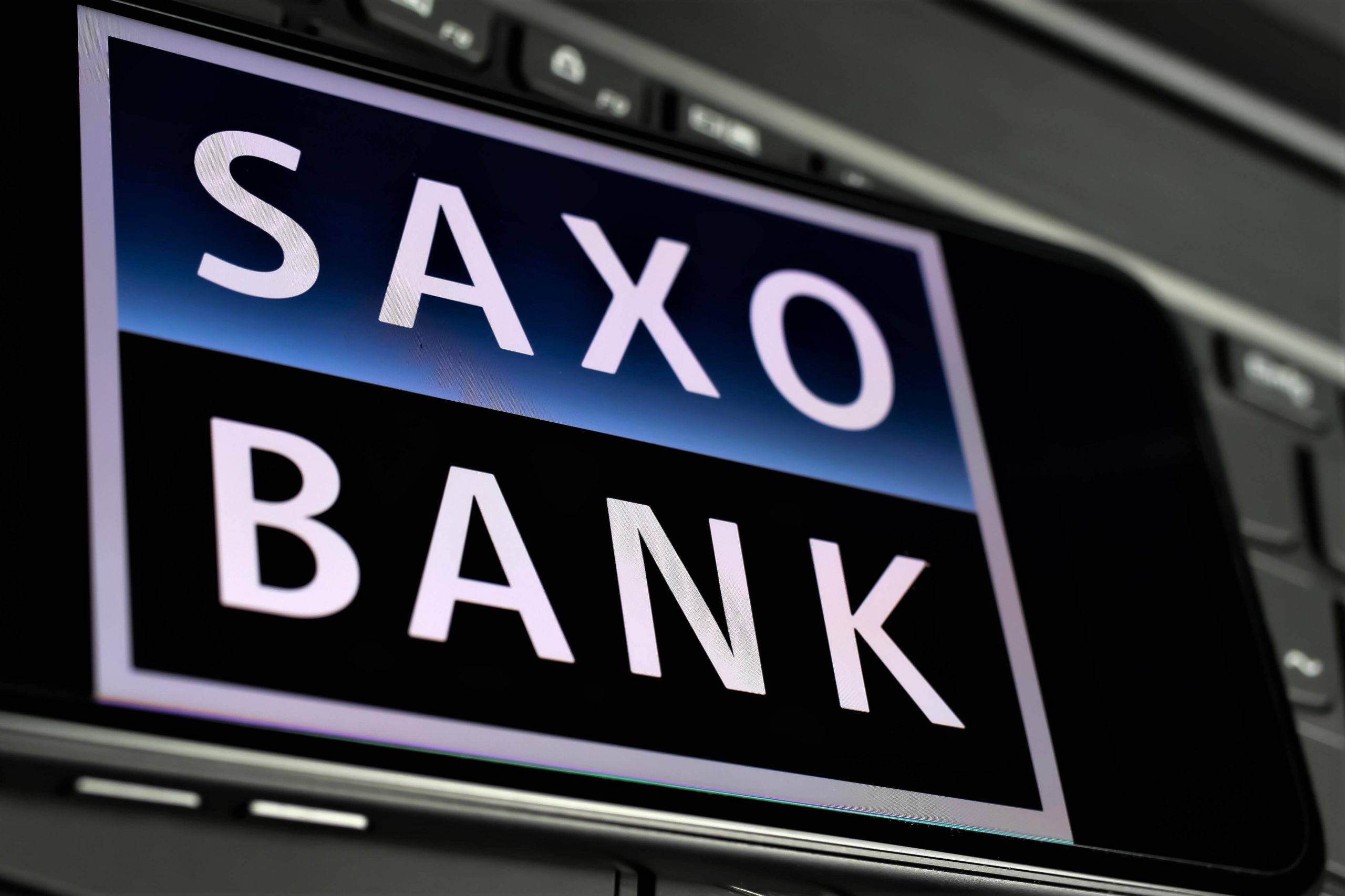 Khối lượng giao dịch ngoại hối tháng 12 của Saxo Bank tăng cao